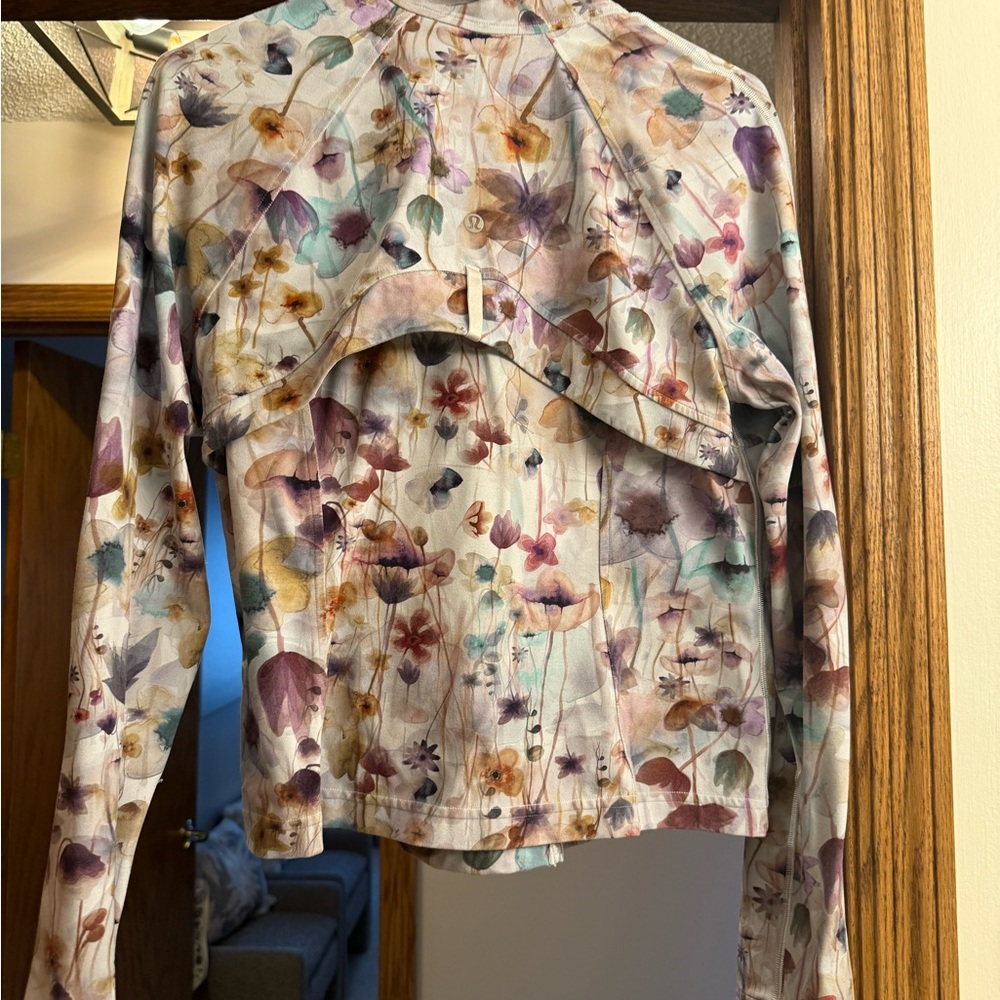 Lululemon Athletica Gray Top